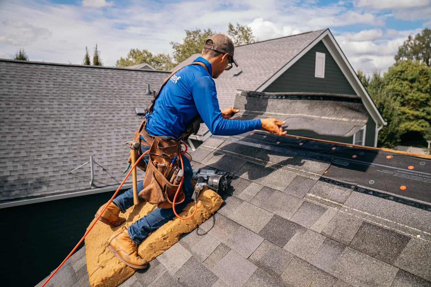 Manufacturer-certified roof installation in Mount Summit